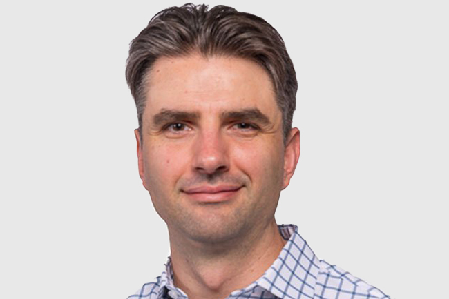 Portrait of Neil Van Leeuwen